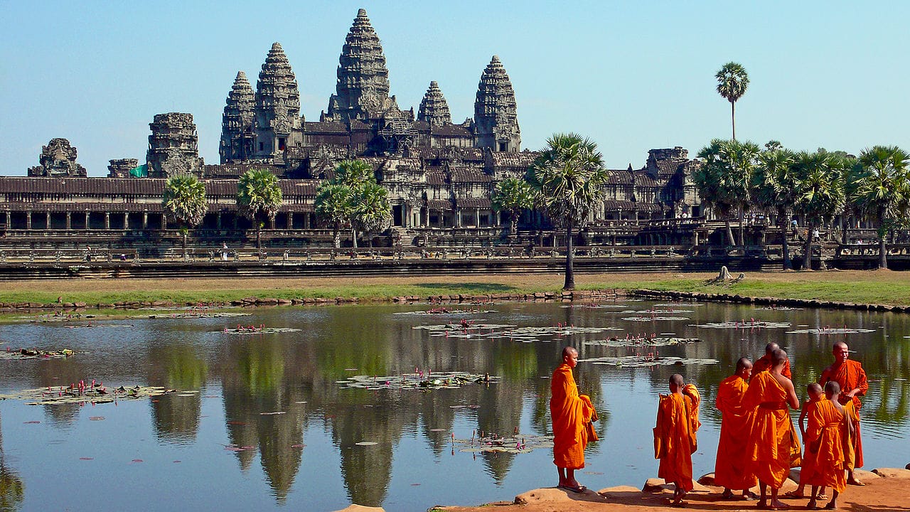Angkor Wat Motorbike Tour