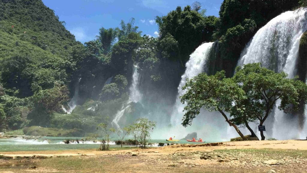 Northeast Vietnam Motorbike Tour to Lang Son, Cao Bang, Ha Giang, Yen Bai