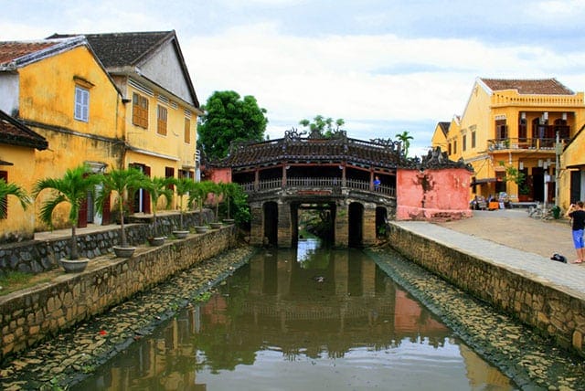 Top Gear Vietnam Motorcycle Tour from Hanoi to Saigon via Hoi An, Nha Trang, Muine