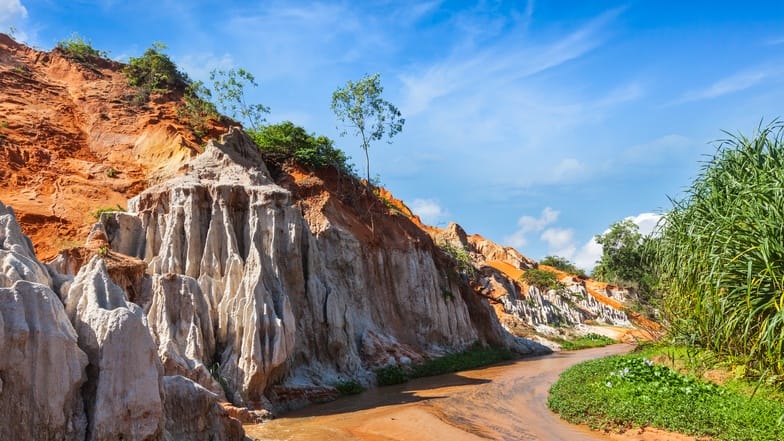 Mui Ne Motorbike Tour to Nha Trang via Da Lat: Mui Ne motorcycle tour to ride to Dalat