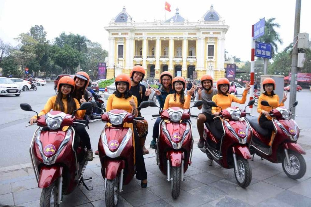 Hanoi Motorbike Tour to Van Phuc Silk village & Thay, Tay Phuong Pagodas