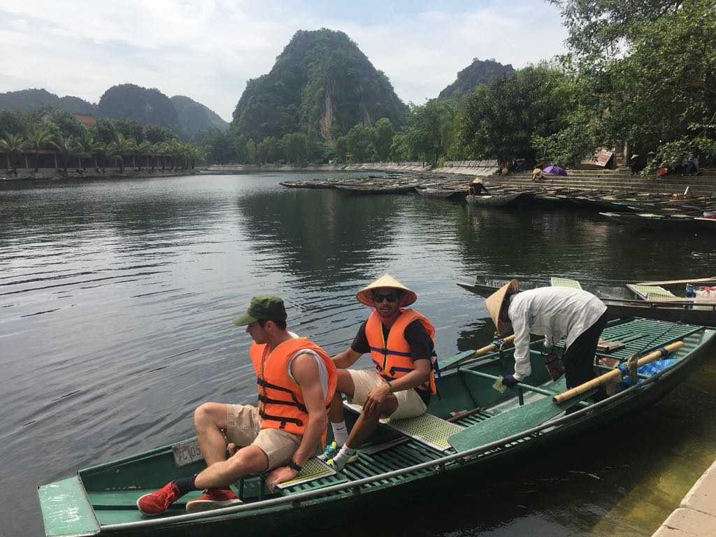 Hanoi Motorbike Tour to Pu Luong Nature Reserve and Mai Chau 