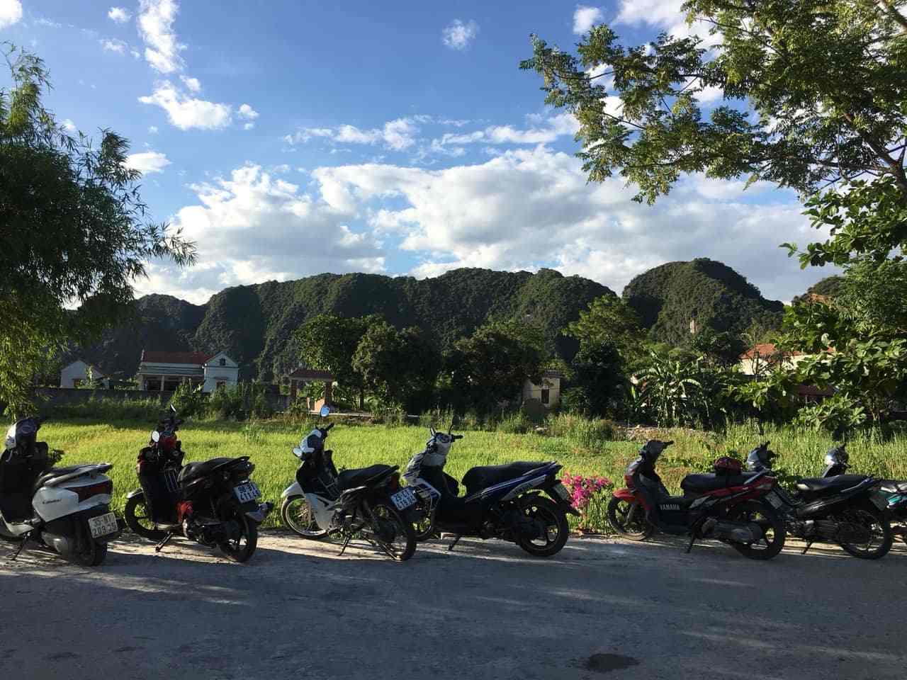 HANOI MOTORBIKE TOUR TO CUC PHUONG PARK AND HOA LU, TAM COC FOR 2 DAYS