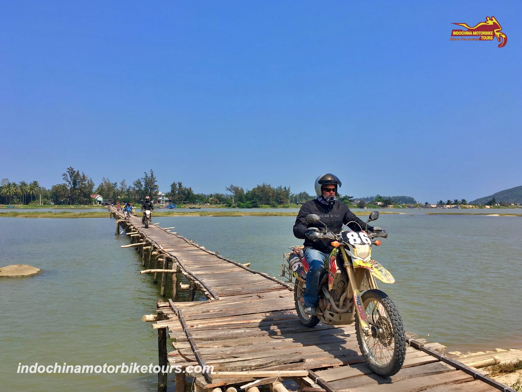 FULL DAY HUE MOTORBIKE TOUR FOR SIGHTSEEING