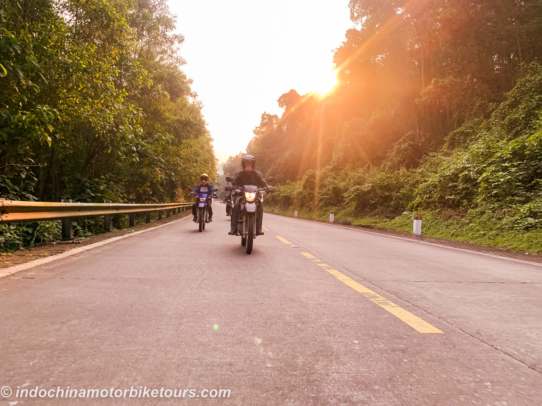 HOI AN LOOP MOTORCYCLE TOUR VIA CENTRAL HIGHLANDS WITH BEACH BREAKS