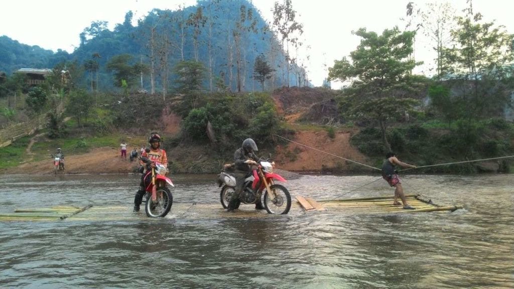 Hanoi Motorbike Tour to Vientiane, Luang Prabang, Phonesavanh till Hoi An