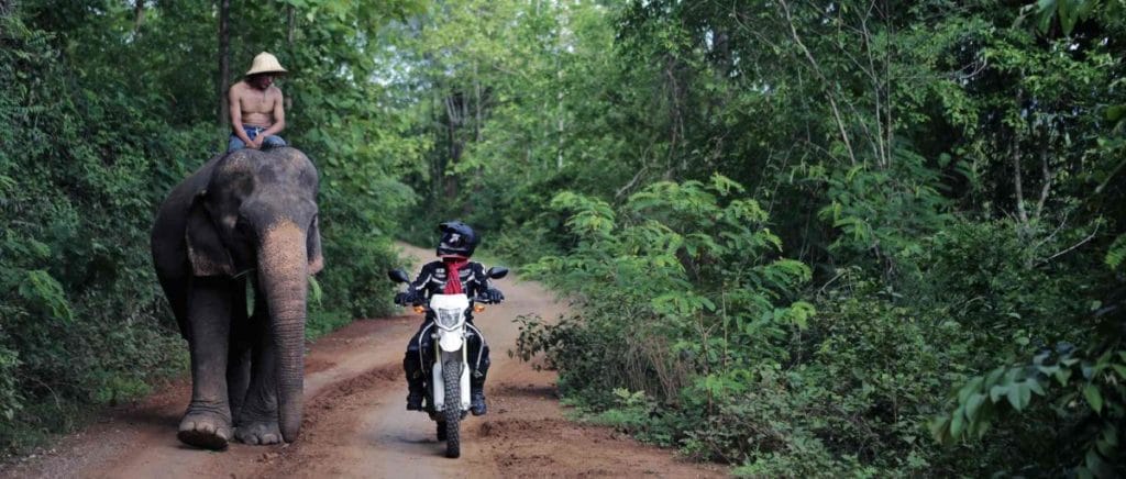 Laos Dirty Motorcycle Tours to Viengthong, Viengxay, Phonsavanh & Vang Veng