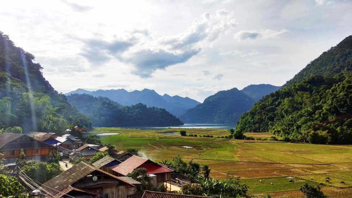 Vietnam Northern Motorbike Tour to Ha Giang via Ba Be, Cao Bang, Dong Van