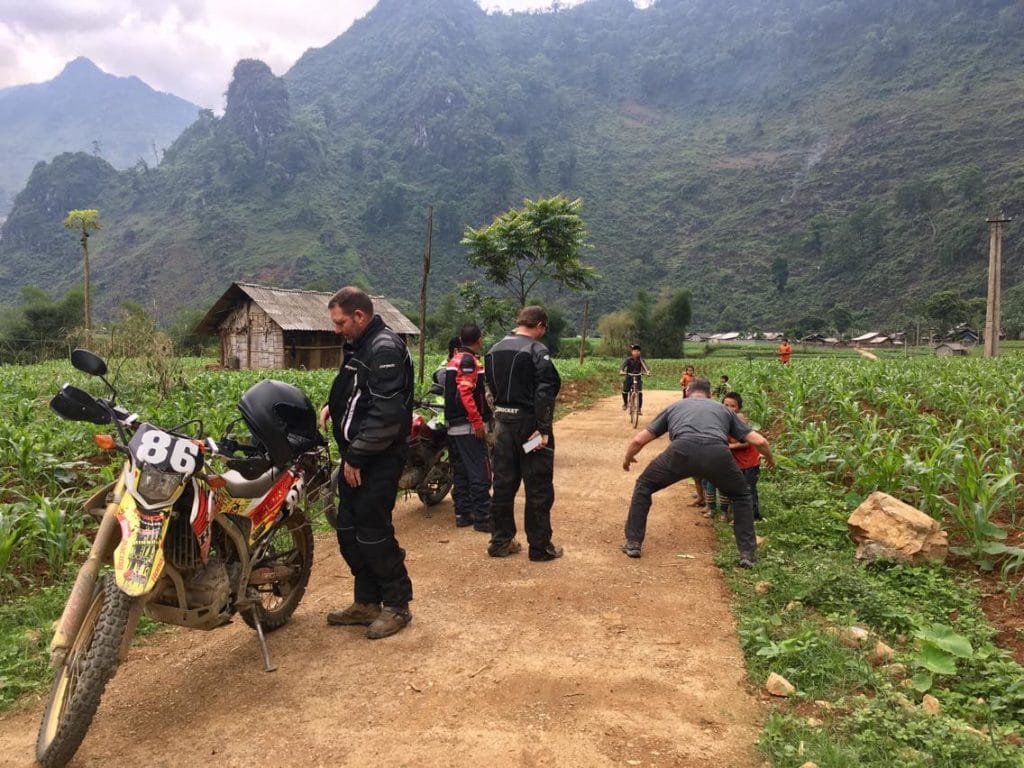Vietnam Motorbike Tour on Ho Chi Minh Trail from Hanoi to Saigon: Phu Yen Motorbike Tours to Mai Chau