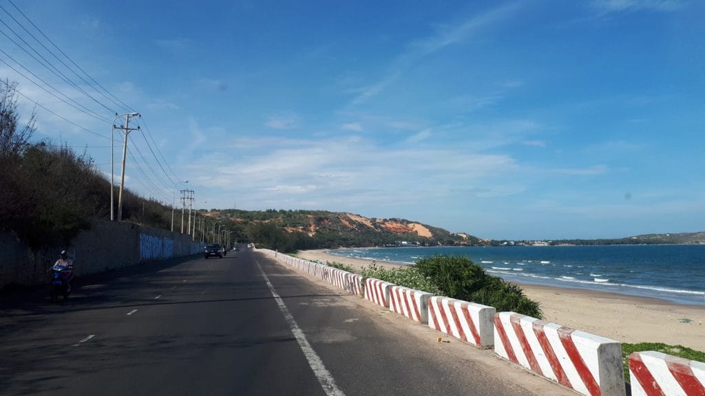 Vietnam Motorbike Tour to the Coast of Vung Tau, Phan Thiet & Mui Ne: Mui Ne Cape: Sand Dune Motorcycle Tours for Sightseeing