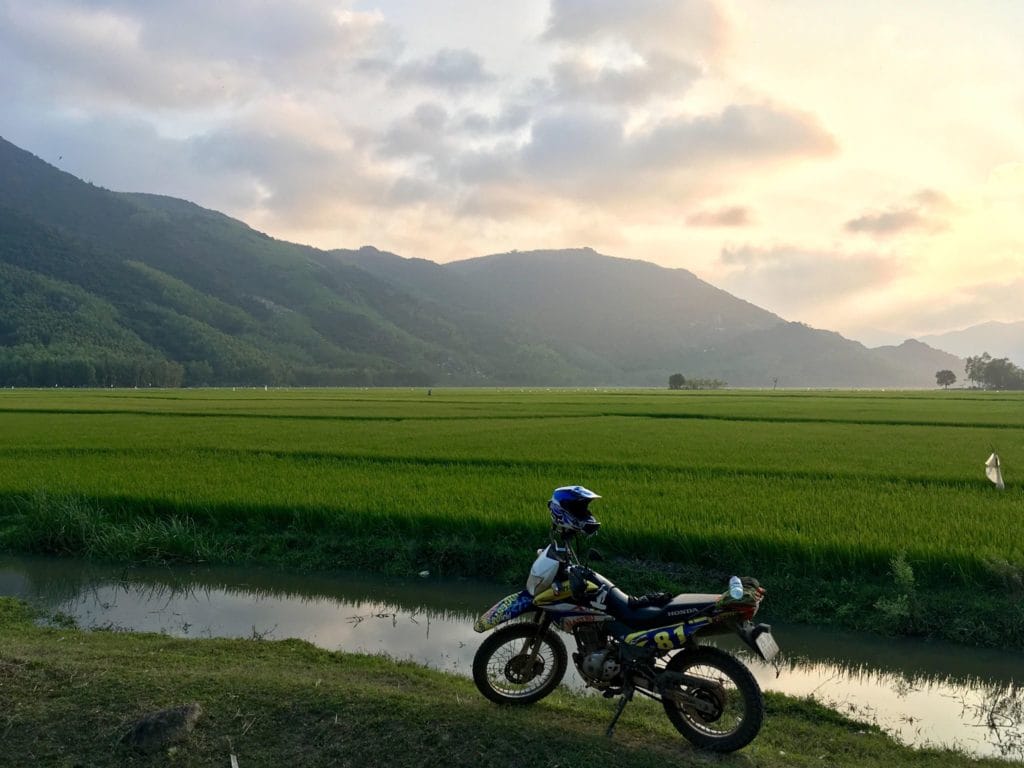 Hoi An Motorbike Tour to Hanoi via DMZ, Khe Sanh, Mai Chau