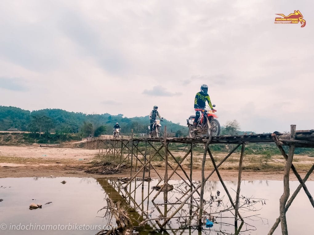 Thac Ba motorbike tour to Ha Giang