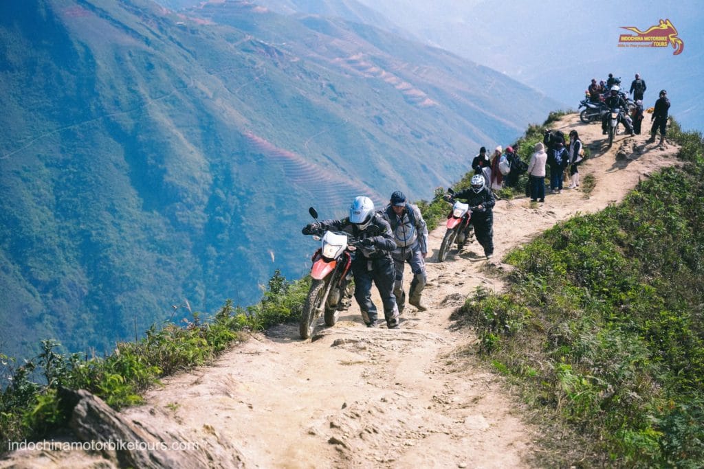 Hanoi Motorcycle Tour to Ta Xua peak