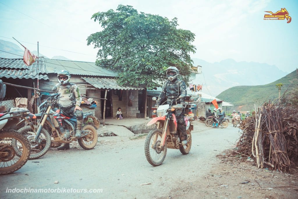 Than Uyen Motorcycle Tours to Sapa