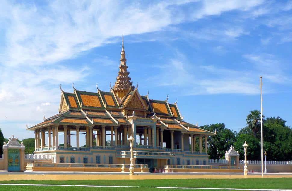 Saigon Motorbike Tour to Angkor Wat, Phnom Penh via Mekong Delta for 7 Days