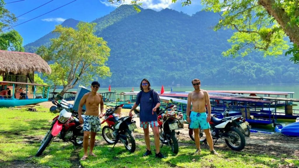 HANOI MOTORBIKE TOURS TO BA BE LAKE