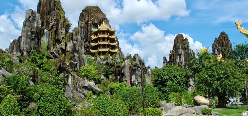 Hoi An Offroad Motorbike Tour to Hue with Homestay on Ho Chi Minh Trail: Motorbike tour to Marble Mountain Hoi An Offroad Motorbike Tour to Hue with Homestay on Ho Chi Minh Trail: Motorbike tour to Marble Mountain