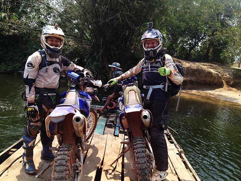 Saigon Motorbike Tour to Angkor Wat, Phnom Penh via Mekong Delta for 7 Days: Phnom Penh Motorbike Tour via Kampong Cham to Kampong Thom(B,-,-)