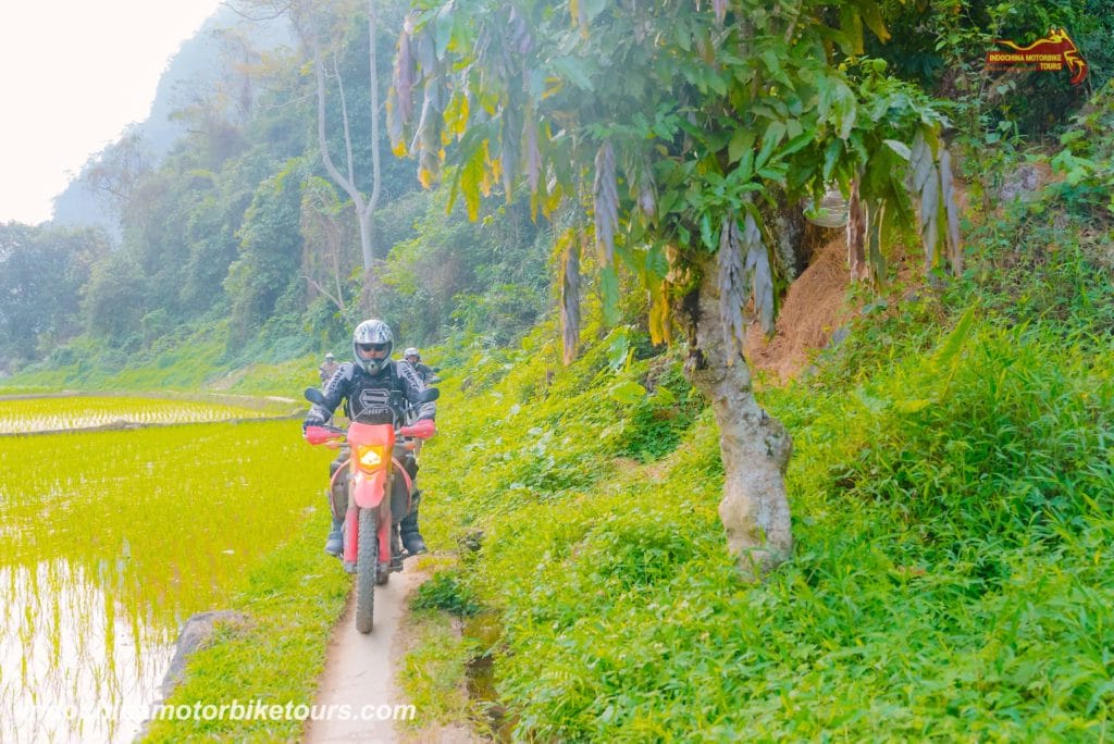 Hanoi Motorbike Tour to Ba Be Lake