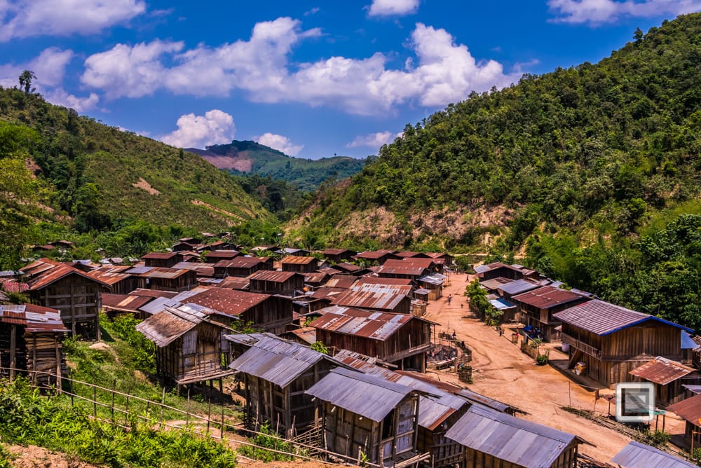 a stunning ride through the mountainous area of Boun Tai