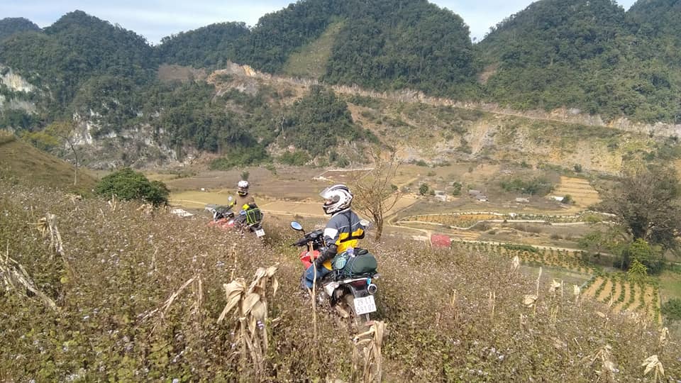 Luang Prabang Motorbike Tour to Jars and Valleys via Bounthai and Phonsavan