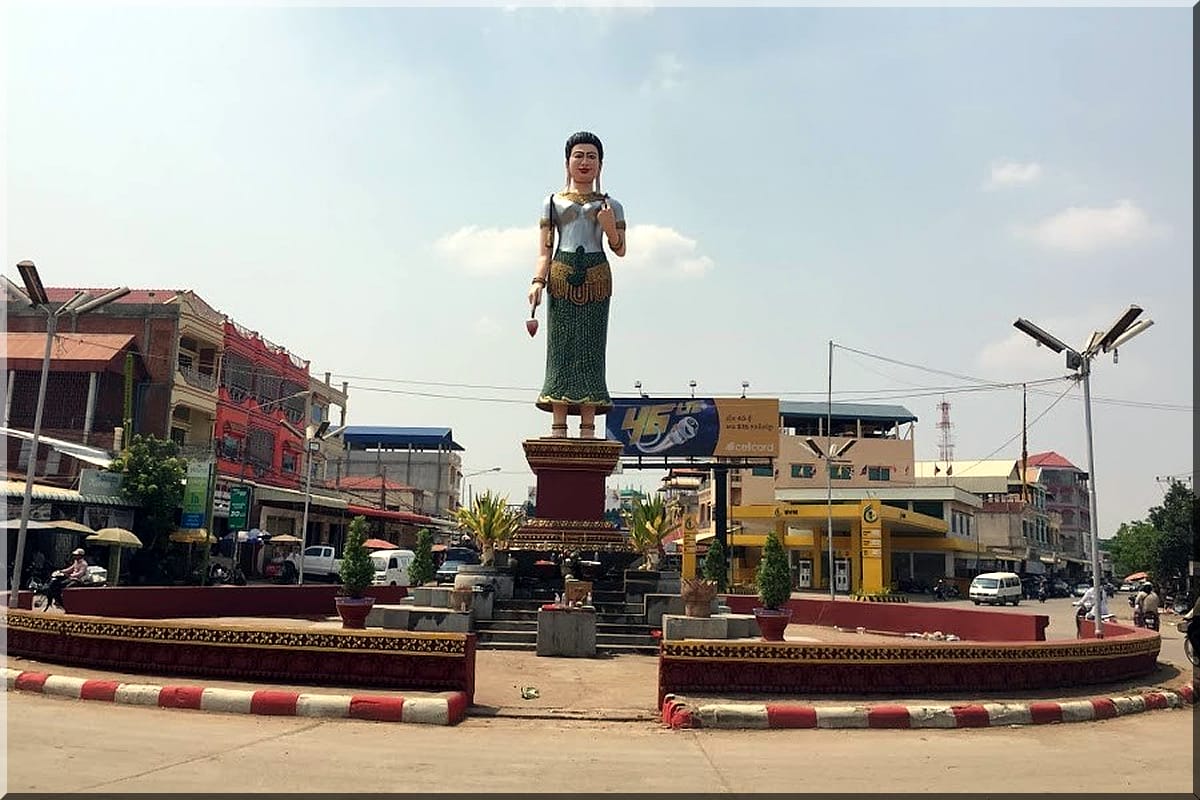 Cambodia Motorbike Tour from Phnom Penh to Beng Mealea, Koh Ker, Preah Vihear, Siemreap
