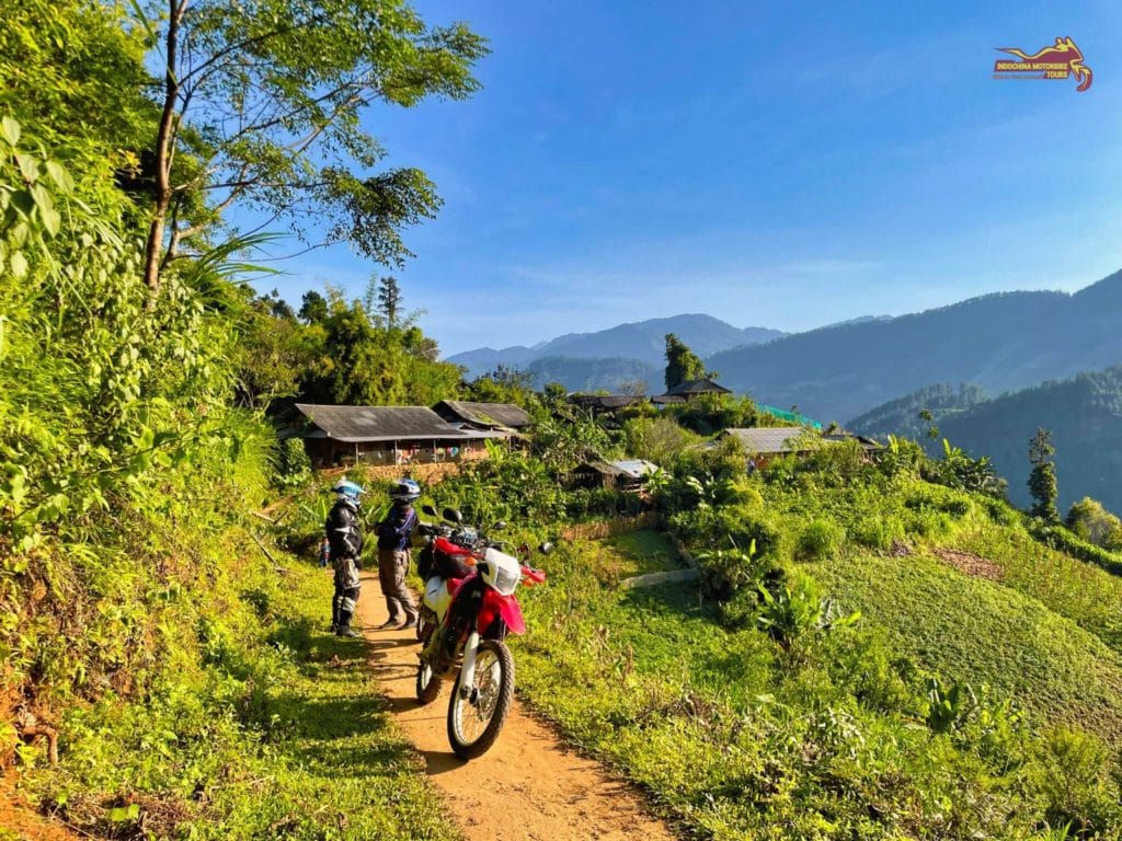 Phu Yen (Son La) Motorcycle Tours to Mai Chau