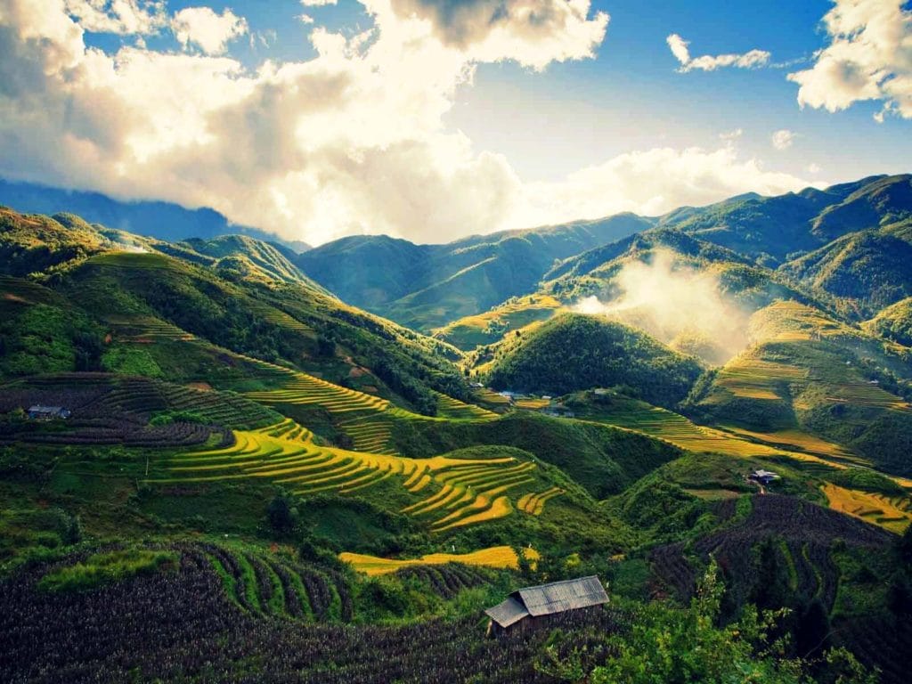 Sapa Motorbike Tour Plus Homestay to Villages from Hanoi by Overnight Bus