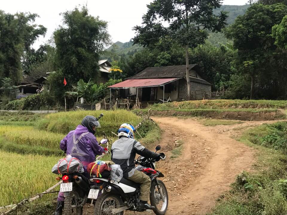 CAMBODIA OFFROAD MOTORBIKE TOUR IN THE SOUTH
