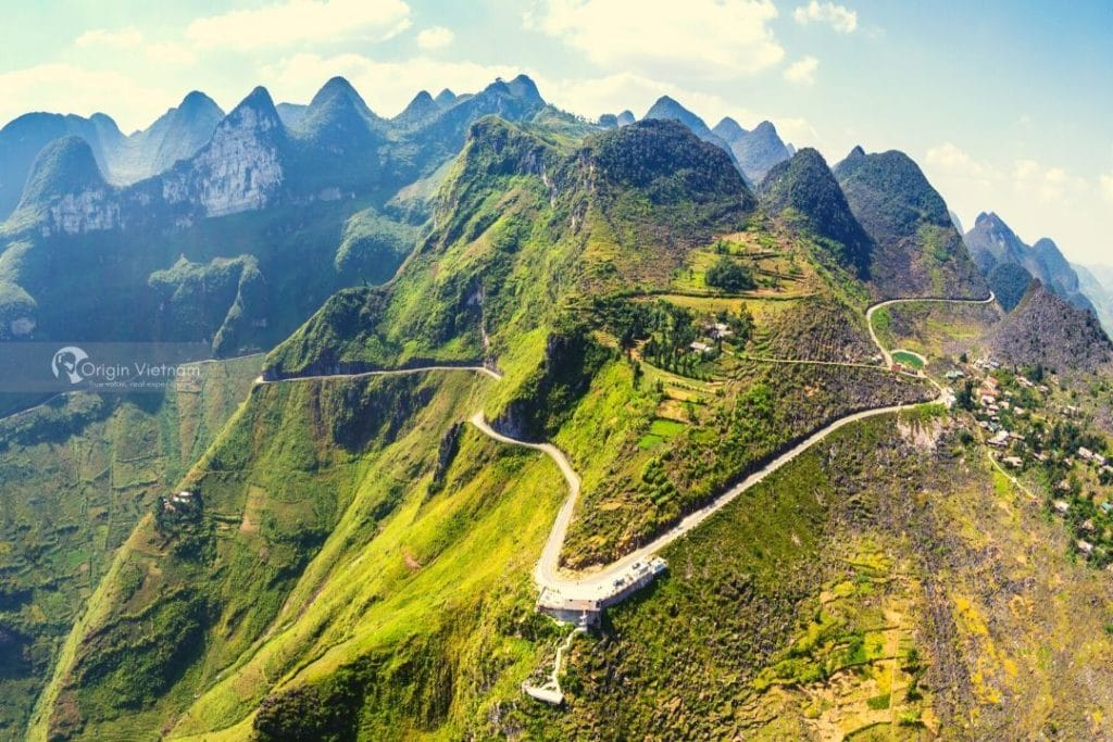 Top 10 best attractions to see while riding motorcycles in Ha Giang