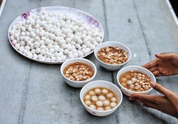 Thang Den (glutinous rice cake) Thang Den (glutinous rice cake)