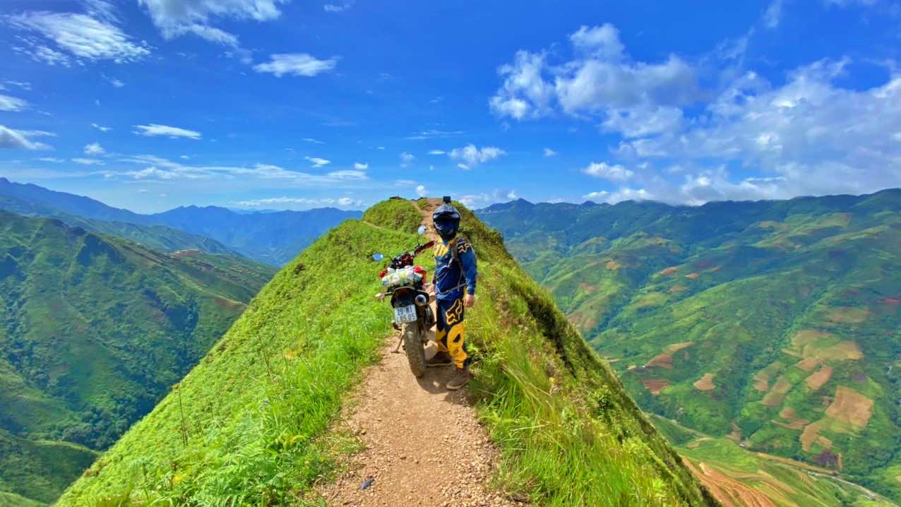 Winding Vietnam Offroad Motorbike Tour to Ta Xua, Mu Cang Chai, Sapa