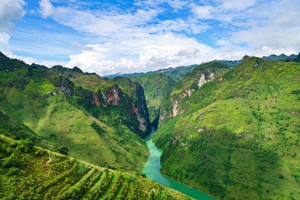 ha giang motorbike loop tour 4 - Hanoi Loop Motorcycle Tour To Ha Giang – Everything You Need Know Before You Go
