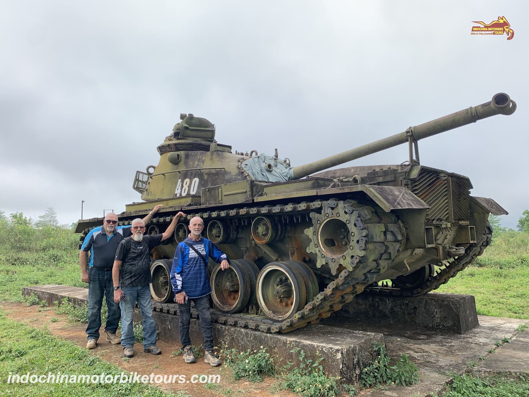 TOP GEAR VIETNAM MOTORCYCLE TOUR FROM HANOI TO SAIGON ALONG THE COASTLINE - 18 DAYS