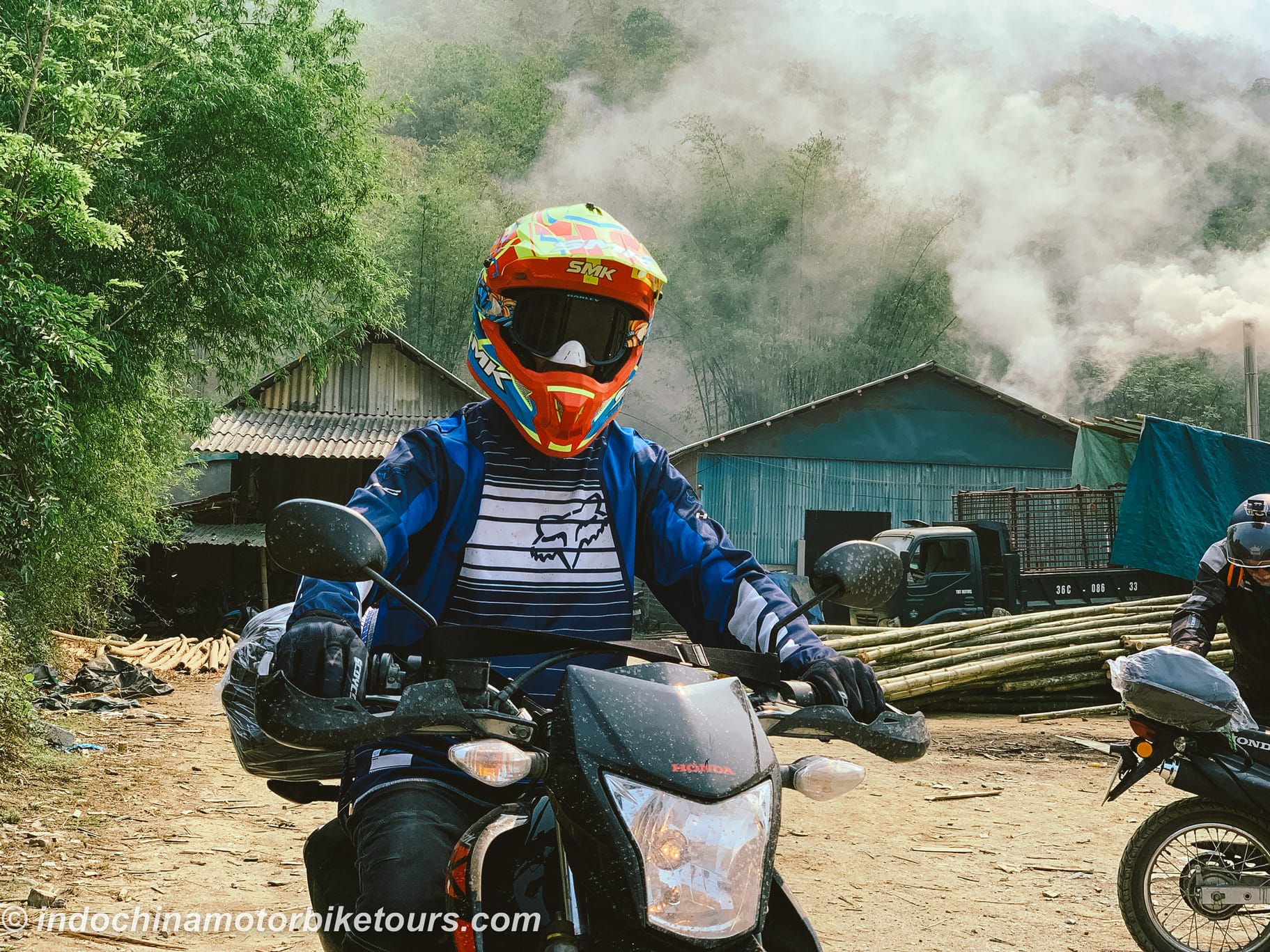HOI AN MOTORBIKE TOUR TO HILLTRIBE’S VILLAGES FOR HOMESTAY