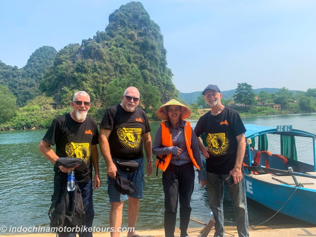 TOP GEAR VIETNAM MOTORCYCLE TOUR FROM HANOI TO SAIGON ALONG THE COASTLINE - 18 DAYS
