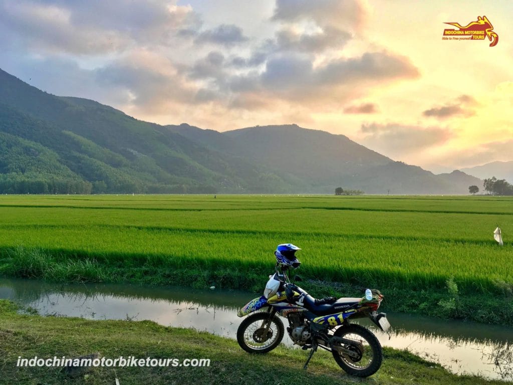 Hue motorbike tour to Bo Trach in Quang Binh