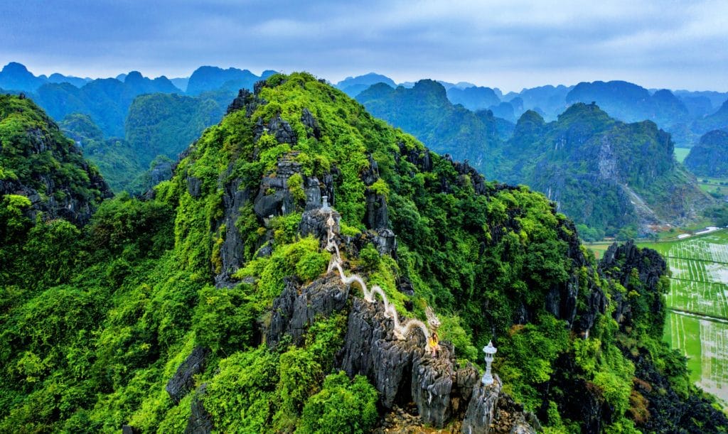 Top 10 Attractions on 5-Day Loop Trip from Hanoi to Halong Bay and Ninh Binh
