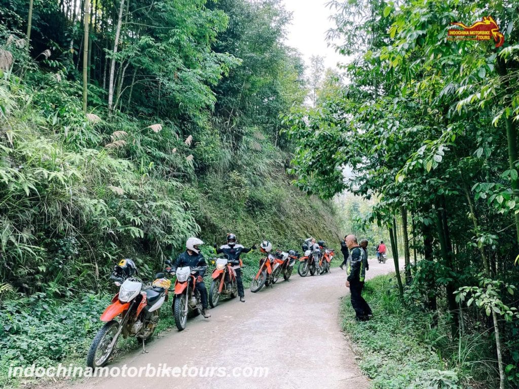 Vietnam Dirt Bike Tour to Ta Xua, Ngoc Chien, Moc Chau 4-Day 