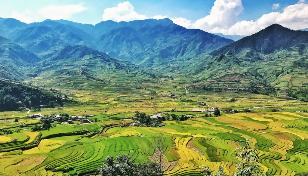 Winding Vietnam Offroad Motorbike Tour to Ta Xua, Mu Cang Chai, Sapa