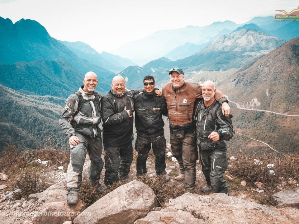 winding-vietnam-offroad-motorbike-tour-to-ta-xua-mu-cang-chai-sapa-1