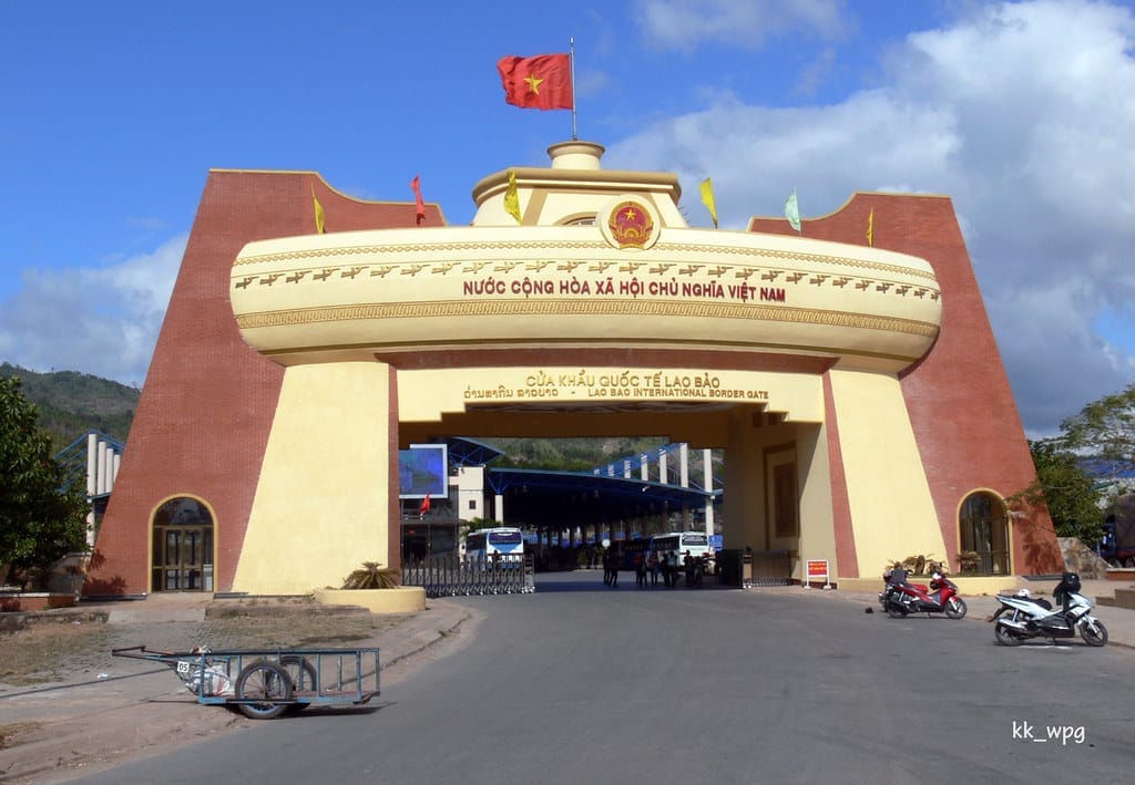 border gates in between Vietnam and Laos