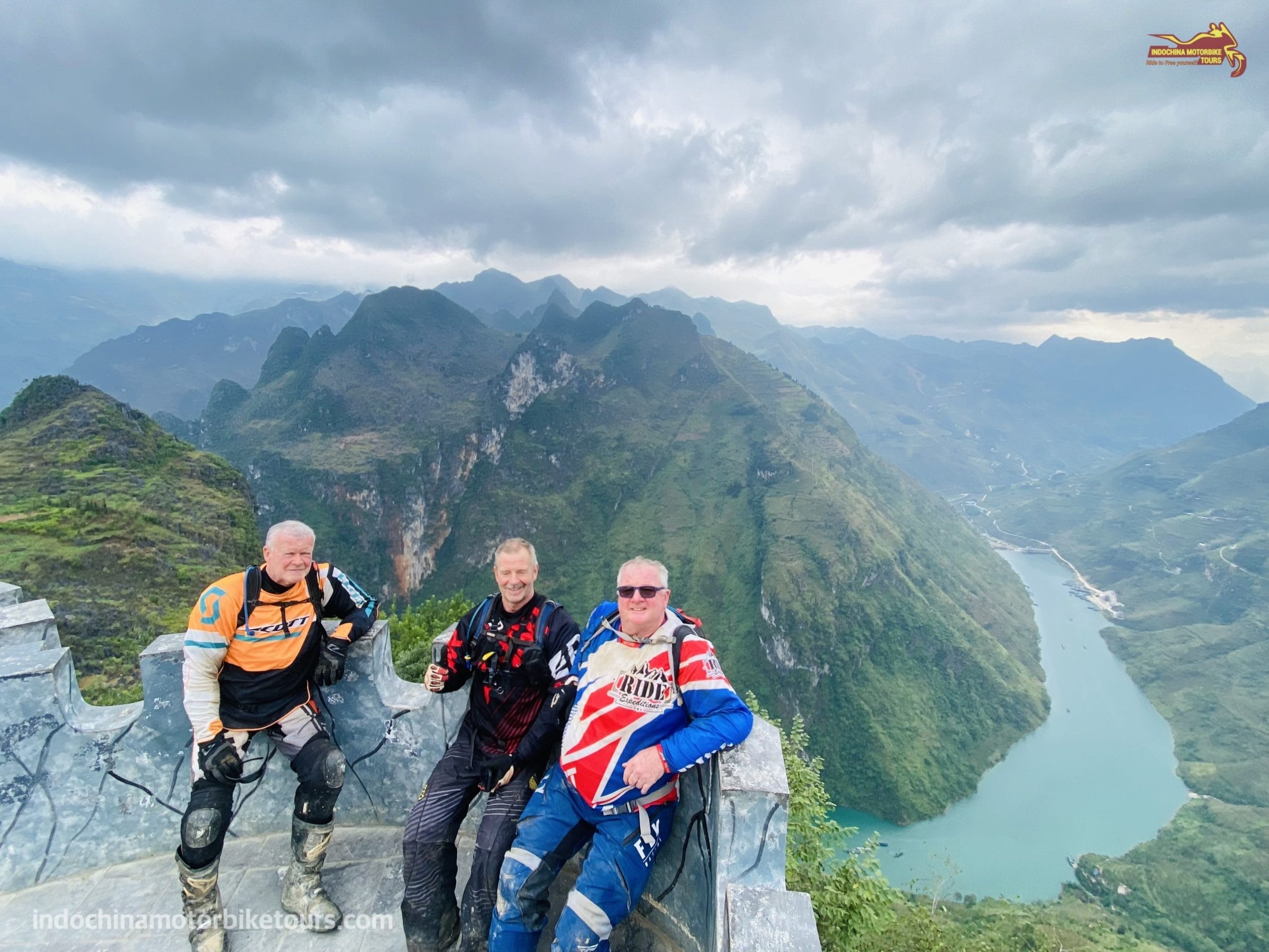 Vietnam Motorcycle Tour to Ha Giang, Sapa via Mu Cang Chai and Suoi Giang