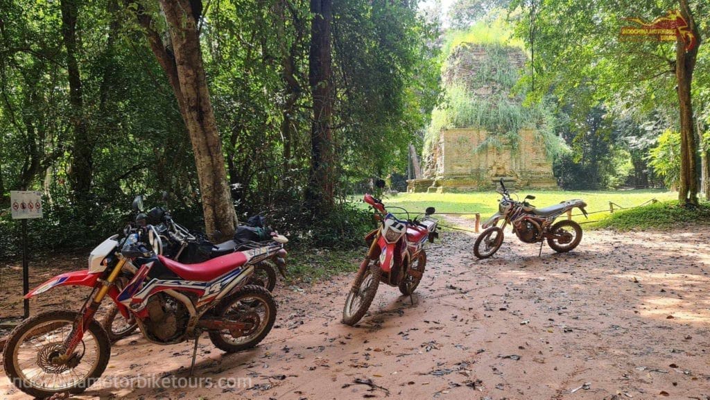 Siemreap Offroad Motorcycle Tour to Preah Vihear, Banlung, Stung Treng, Kratie, Kampong Cham