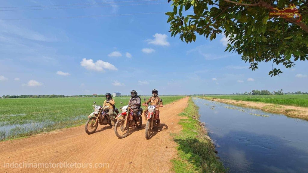 Cambodia Dirt Bike Tour to Kampong Chhnang, Battambang, Koh Kong, Pailin