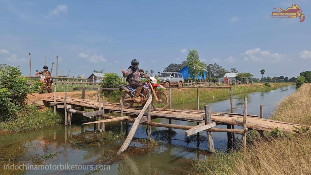 Cambodia Motorbike Tour to Kampong Cham, Kratie, Kampong Thom from Phnom Penh