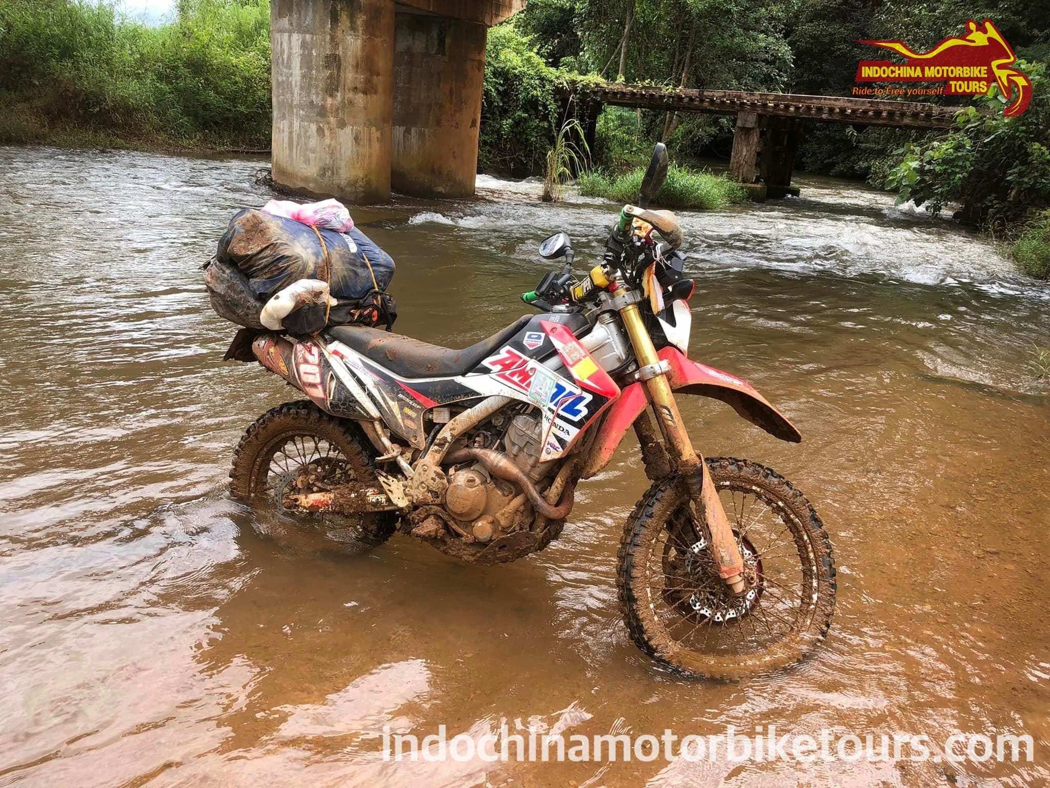 Laos Dirt Bike Tour to Pakbeng, Phonsavan, Oudomxay & Luang Namtha