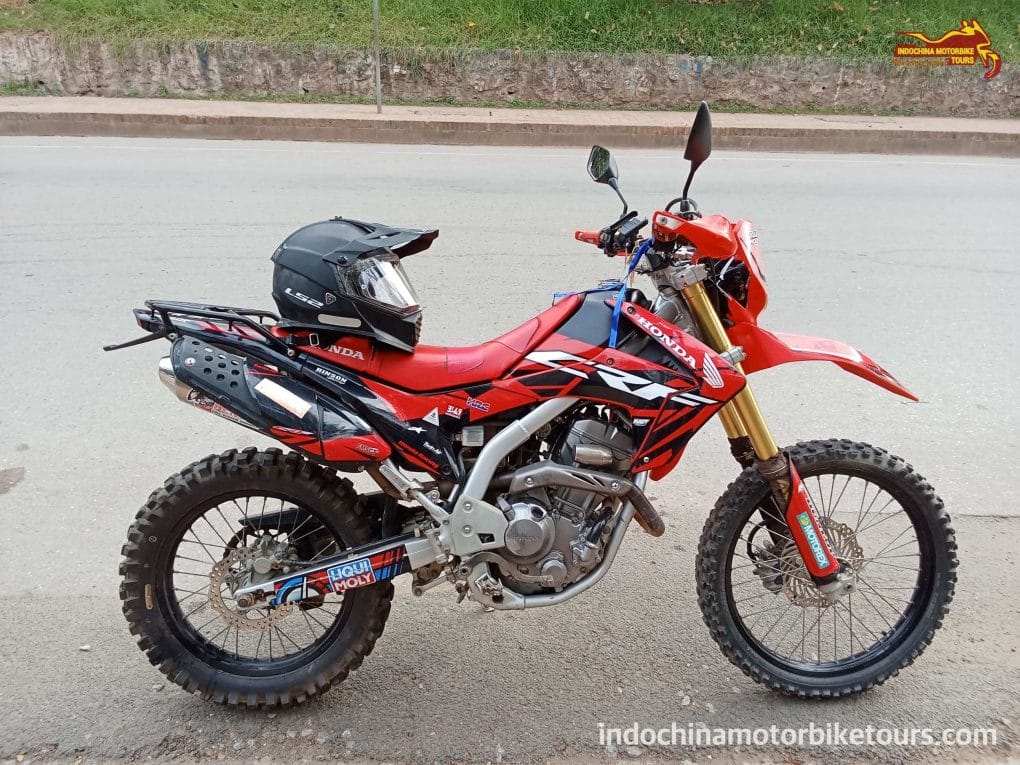 what-protection-gears-should-you-prepare-before-doing-motorbike-tour-in-laos