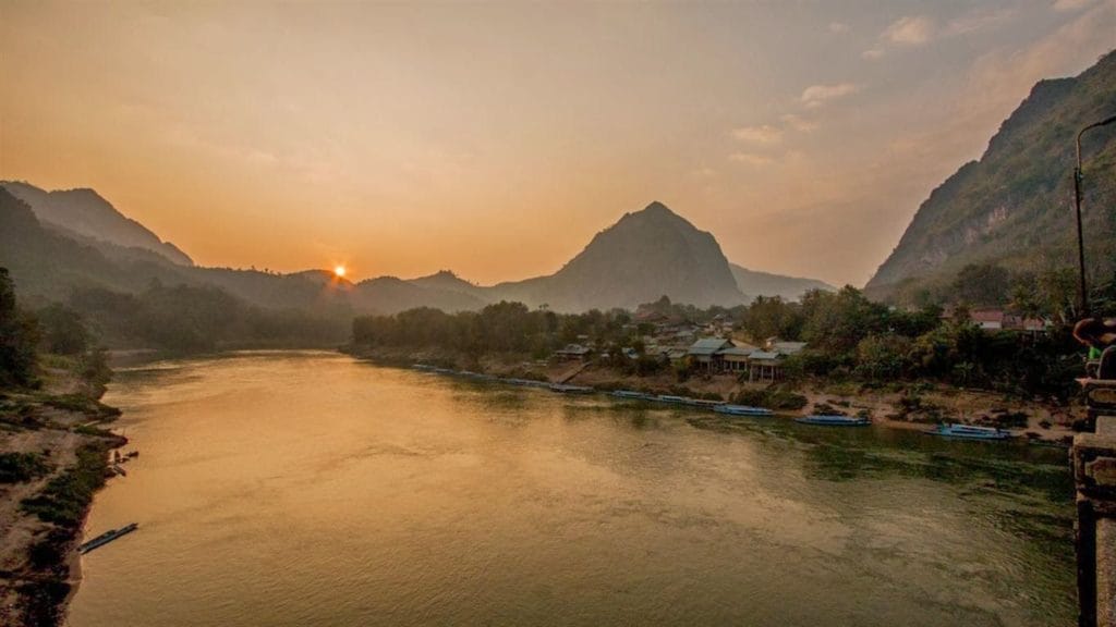 Laos Motorcycle Tour to Nong Khiaw, Golden Triangle, Pakbeng, Muang Sing