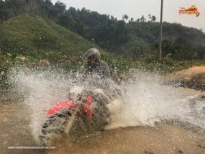 tips-for-riding-motorbikes-safely-in-laos